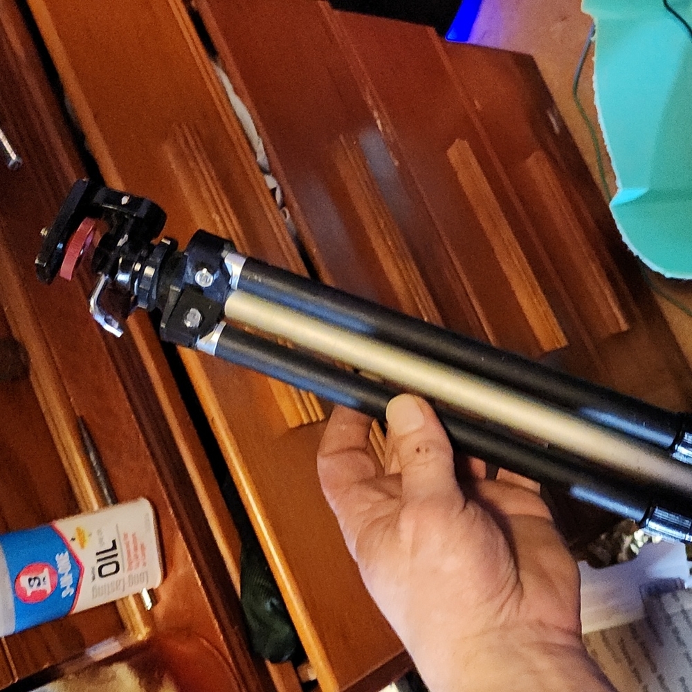 Star D camera tripod
